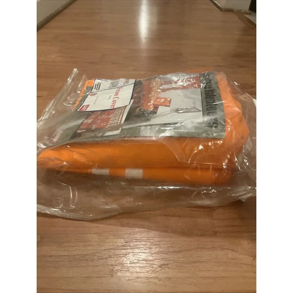 Tennessee Volunteers Futon Cover - Full Size fits 6 and 8 inch mats